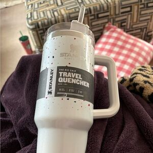 Stanley Adventure Travel Quencher 40oz White Terrazzo Confetti Tumbler